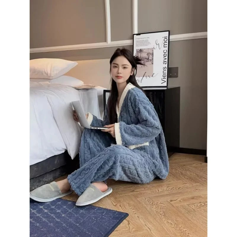 2025 Women's Thick Velvet Pajamas Set: Warm Cardigan & Trousers